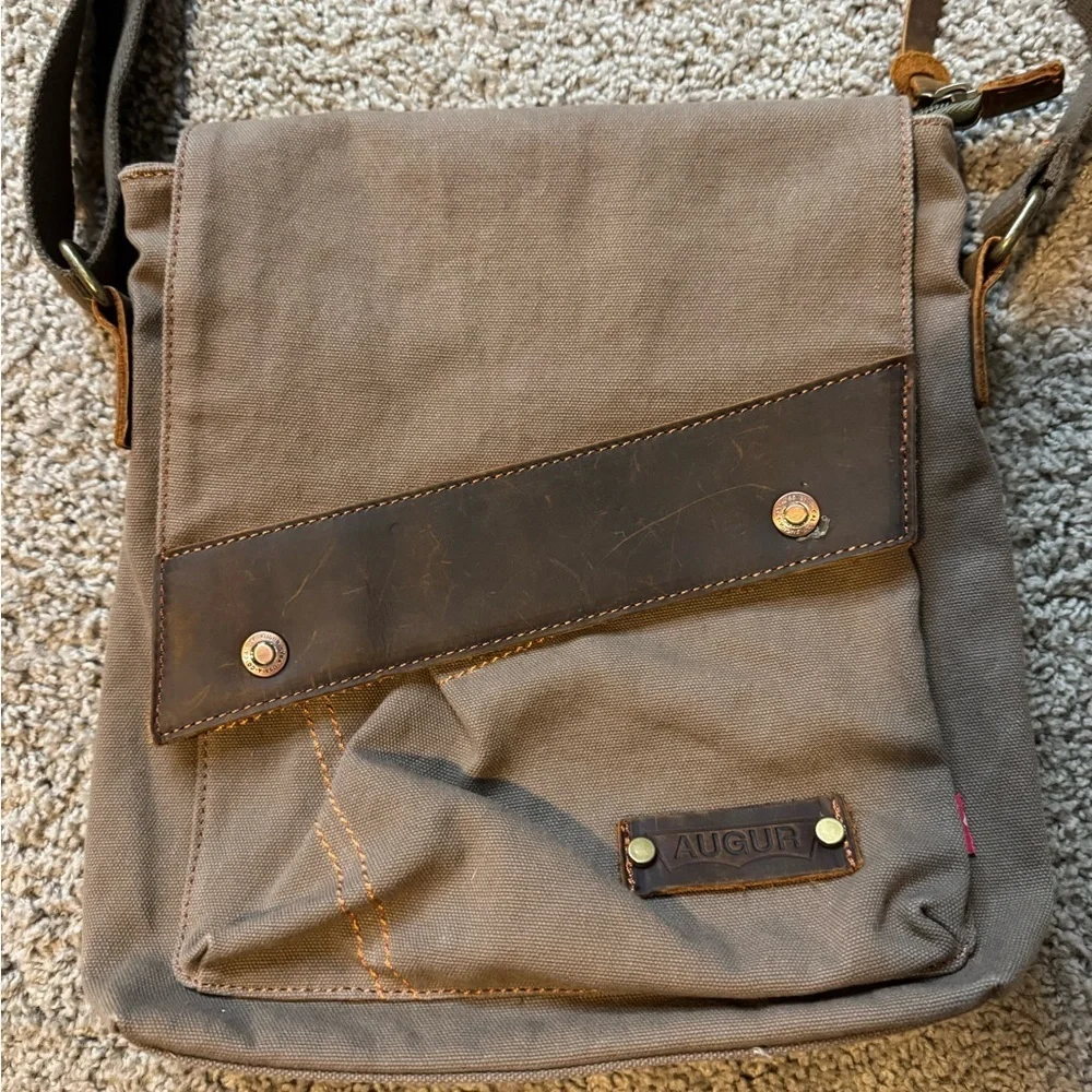 Augur Canvas Shoulder Bag | Very Good Condition